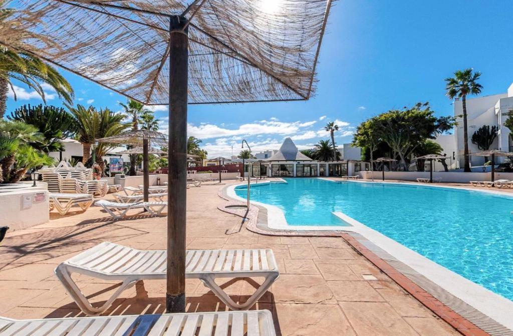 Casa Aguamarin Playa Roca Apartment Costa Teguise Exterior photo